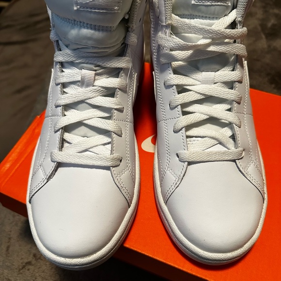 Nike (white leather hightop) size 8.5 new - Picture 6 of 6